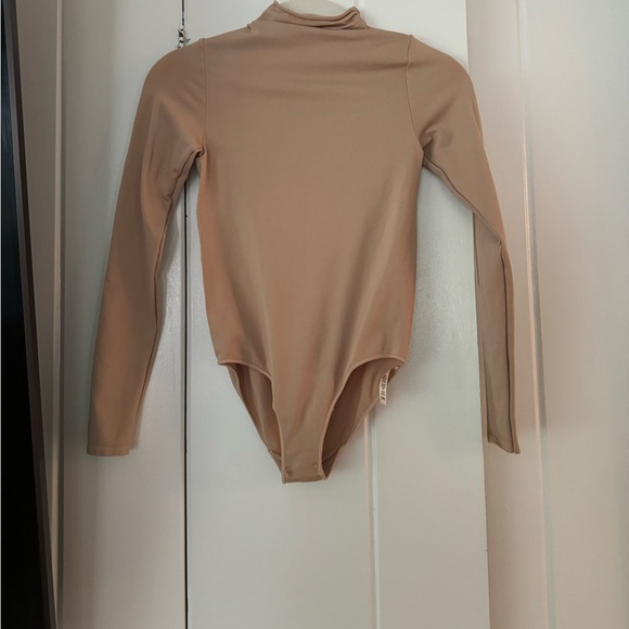 Skims Bodysuit - Picture 1 of 10